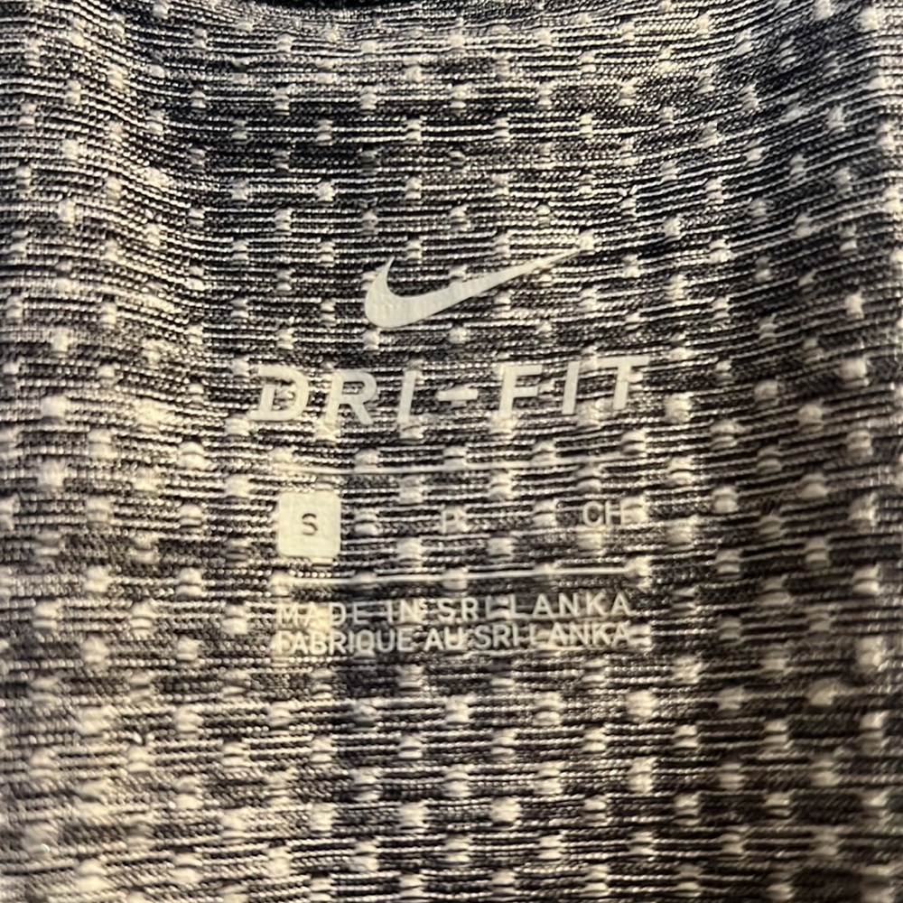 Nike Workout Tank Top Size Small Grey and Black Great Condition - Picture 5 of 5